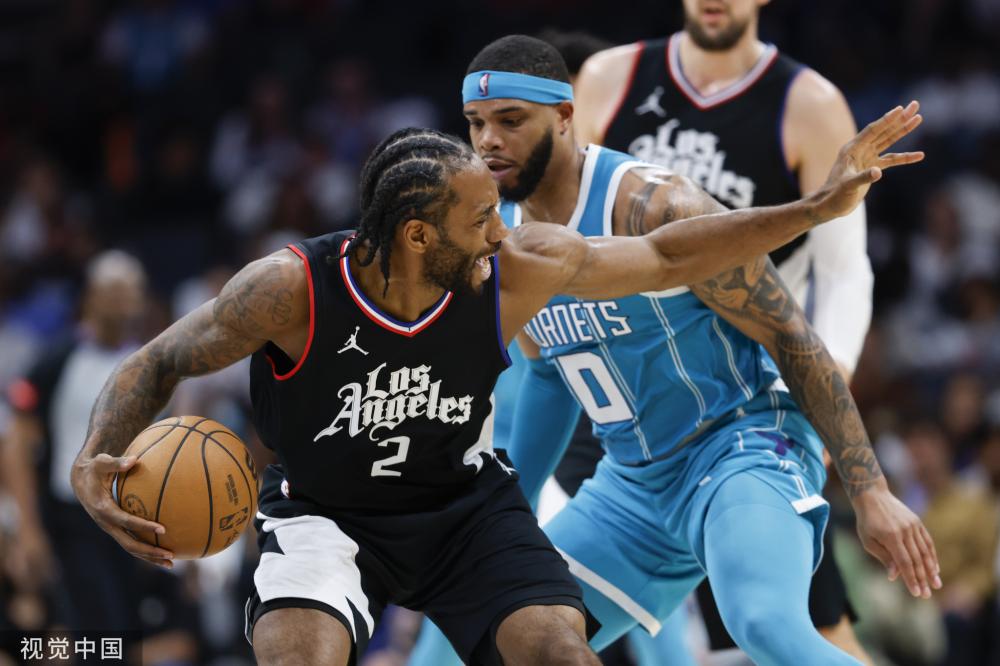 了自己的亚 了自己的亚